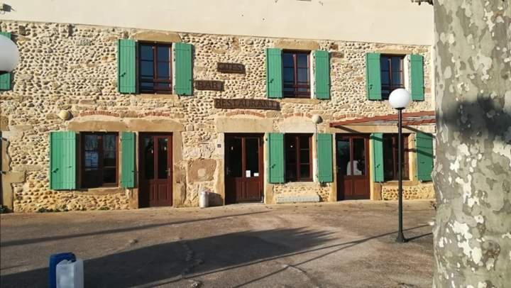- Du Midi Hotel *