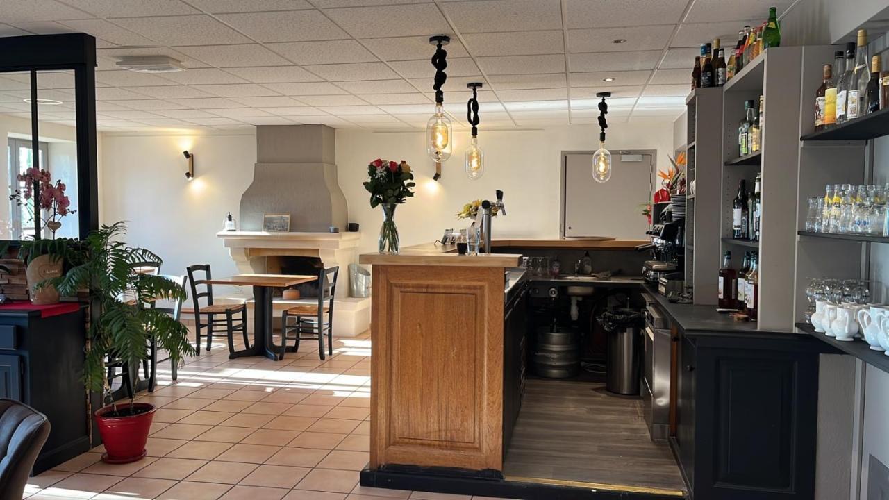Hotel - Du Midi Saint-Antoine (Isere)